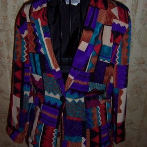 Beautiful ladies blazer with geometric design